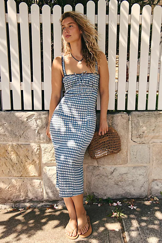 Lucilla – Relaxed Midi Dress