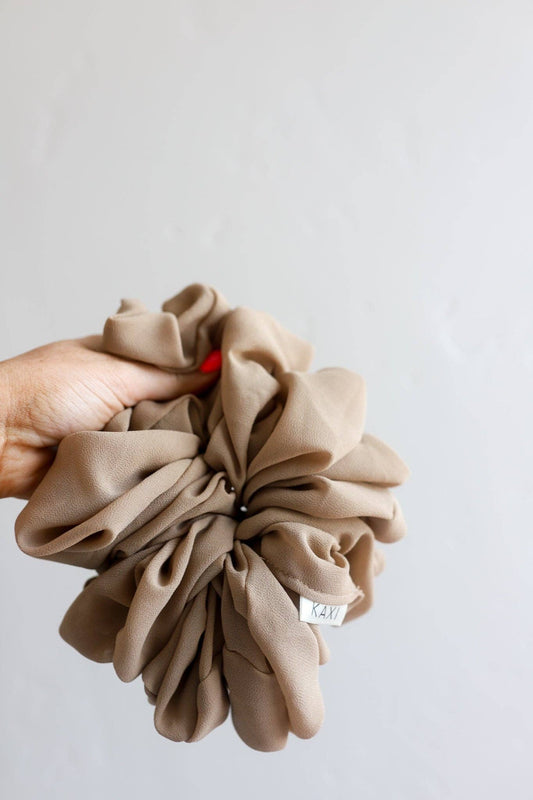 TAN JUMBO SCRUNCHIE