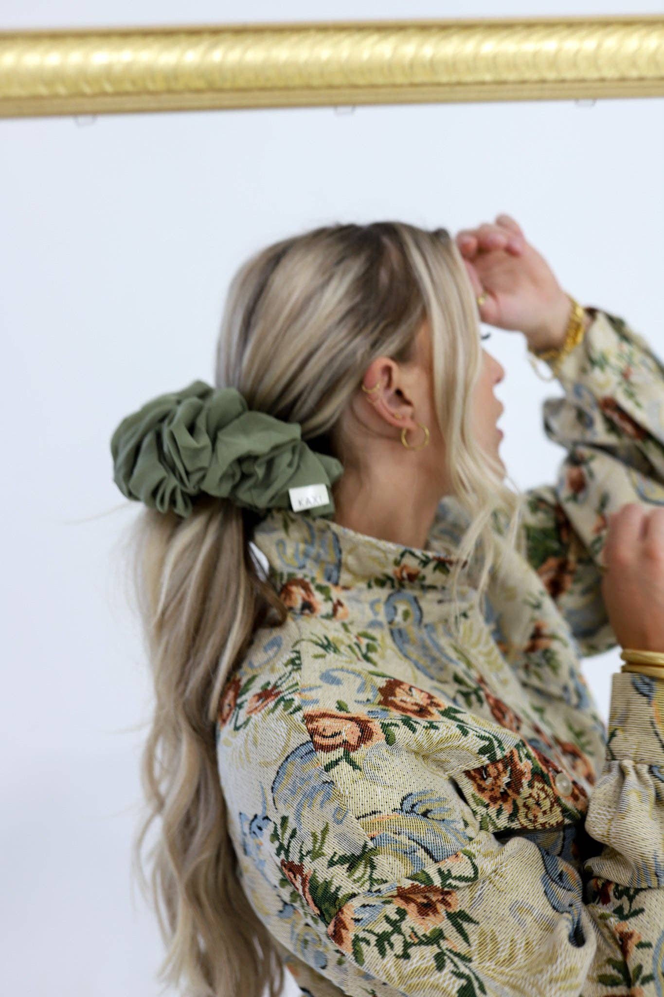 OLIVE GREEN JUMBO SCRUNCHIE