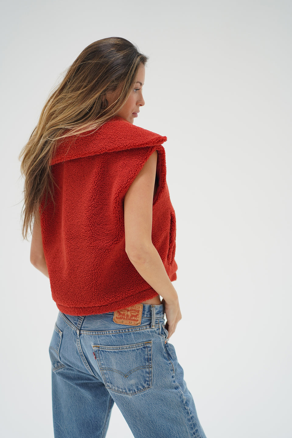 Baylor Sherpa Vest - Cayenne