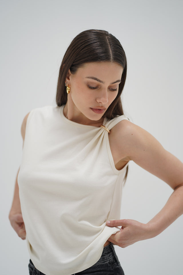 Idol Tee - Coconut Milk